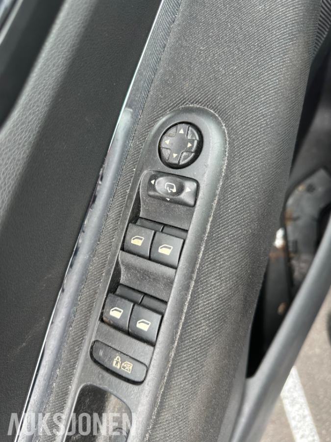 2010 Peugeot 5008 1.6 Diesel, 7 seter, Automat, Cruisekontroll, Glasstak