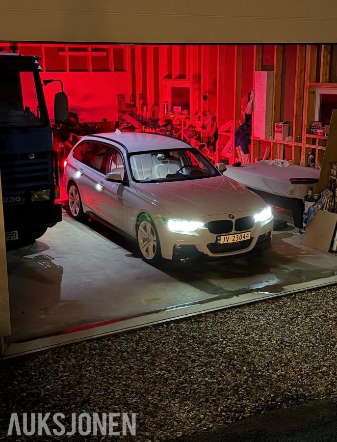 2015 BMW F31 320D FACELIFT XDRIVE 163HK M-SPORT, MANUELL, RYGGEKAMERA