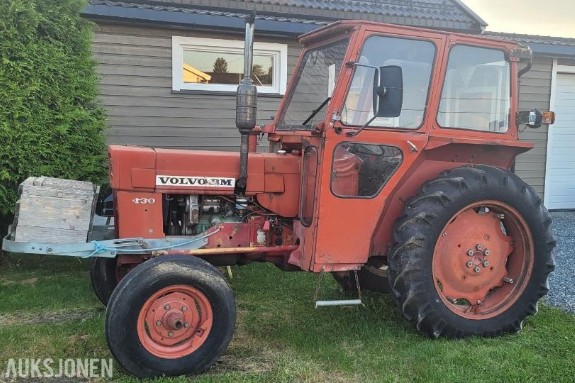 1975 Volvo BM T430 MVA FRI - traktor