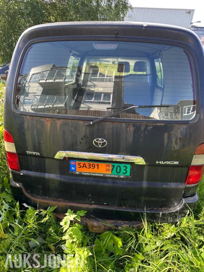 2010 Toyota HiAce 2.5 Diesel 117hk 4WD s+v dekk