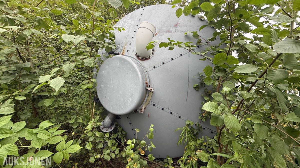 Kornsilo ca. 10–15 m³ m/ Roxell utmating