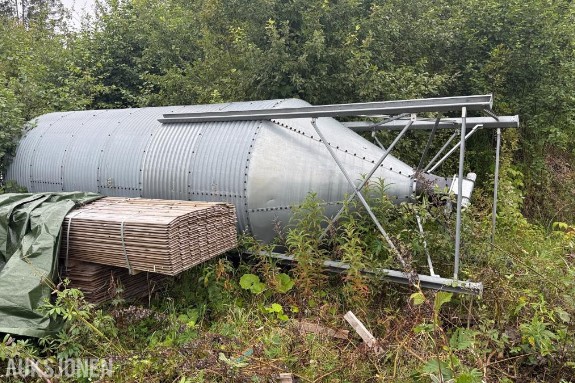 Kornsilo ca. 10–15 m³ m/ Roxell utmating