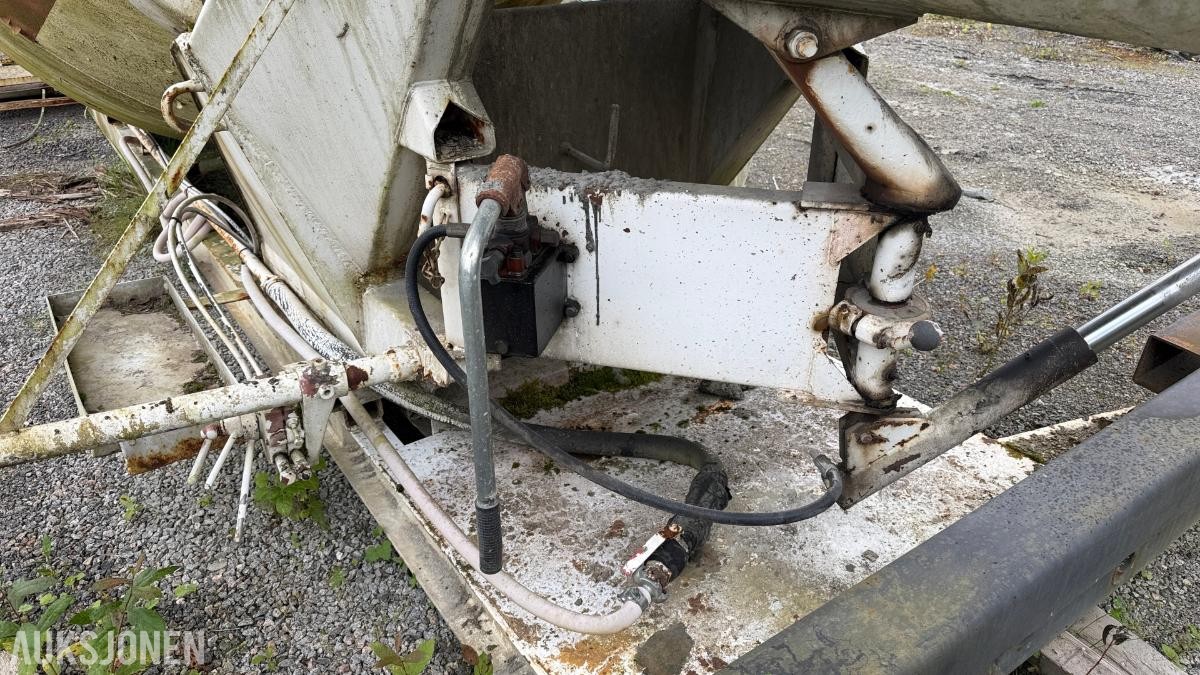Stetter betongtrommel på krokramme m/ motor - Rep objekt