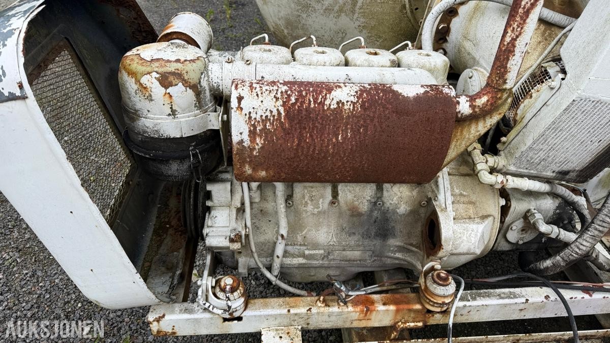 Stetter betongtrommel på krokramme m/ motor - Rep objekt