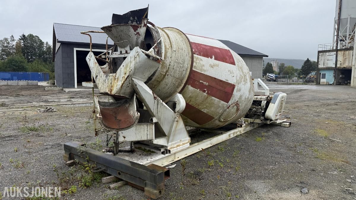 Stetter betongtrommel på krokramme m/ motor - Rep objekt