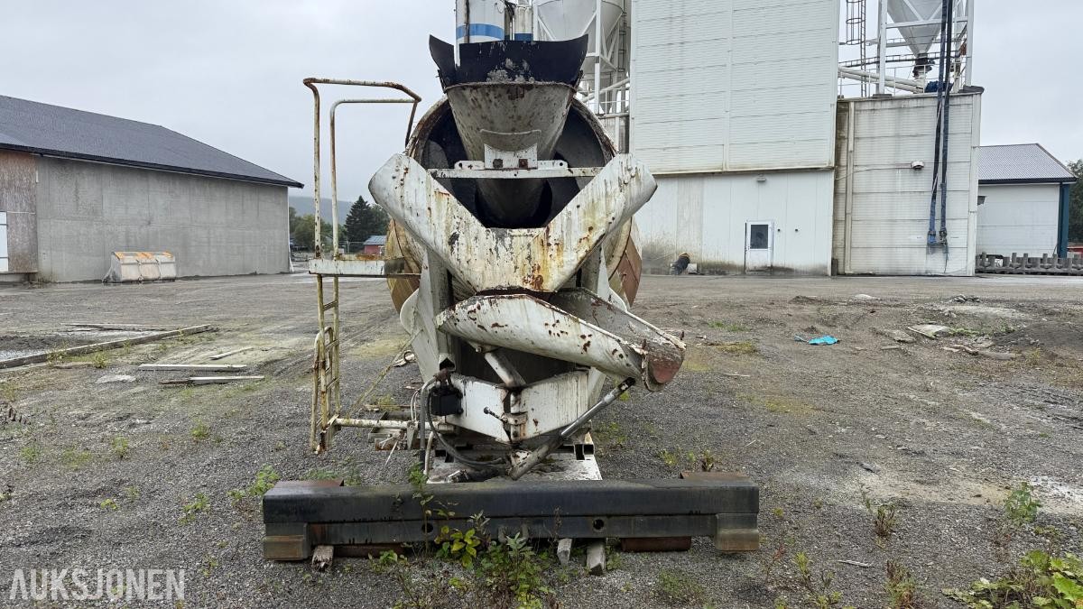 Stetter betongtrommel på krokramme m/ motor - Rep objekt