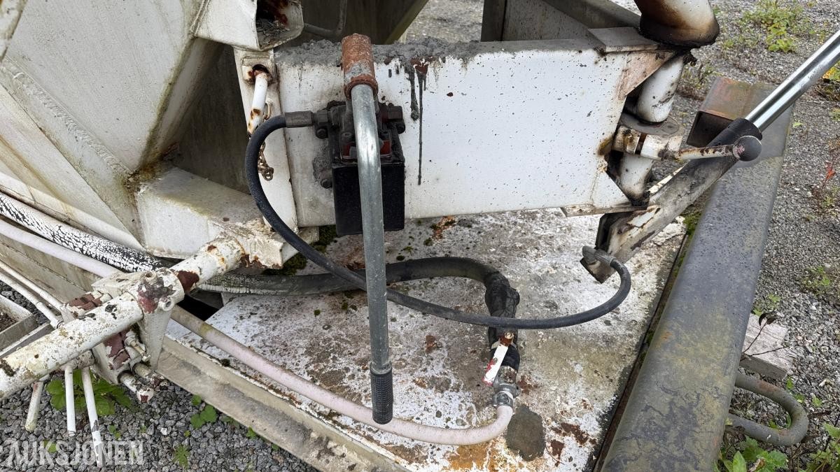Stetter betongtrommel på krokramme m/ motor - Rep objekt