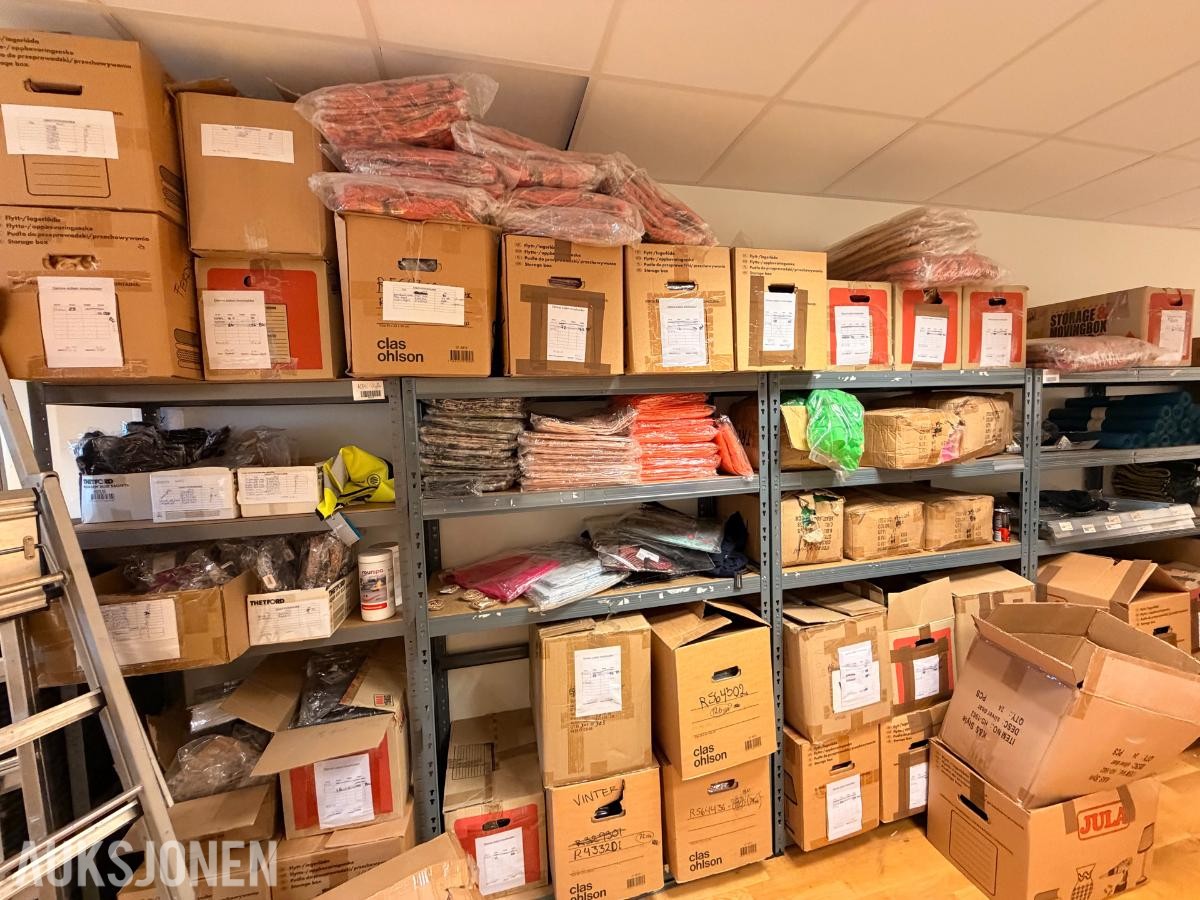 VAREPARTI Rosenvinge Smykker, skjerf, luer, belter
