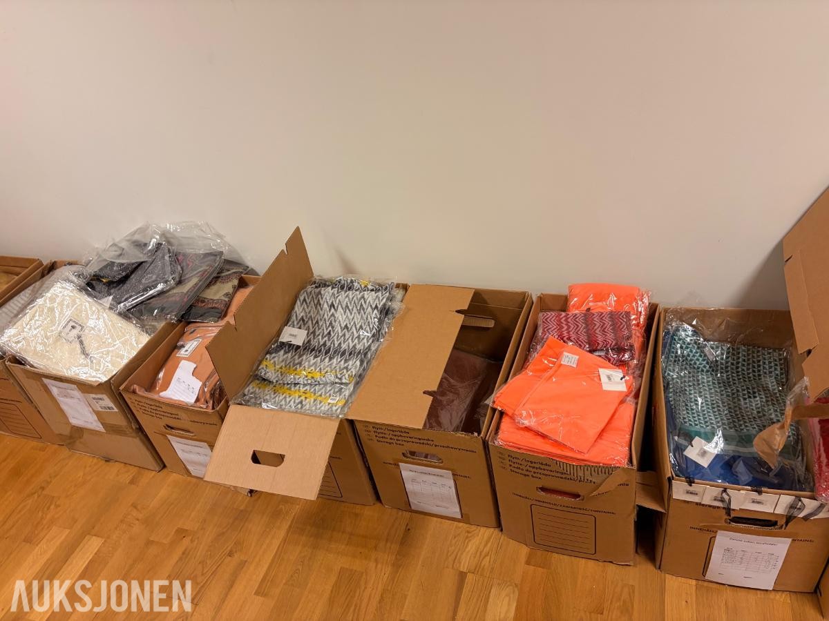 VAREPARTI Rosenvinge Smykker, skjerf, luer, belter