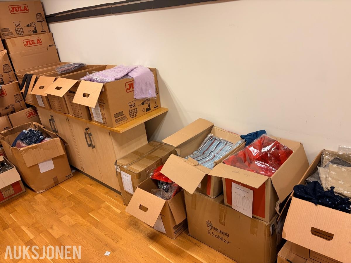 VAREPARTI Rosenvinge Smykker, skjerf, luer, belter