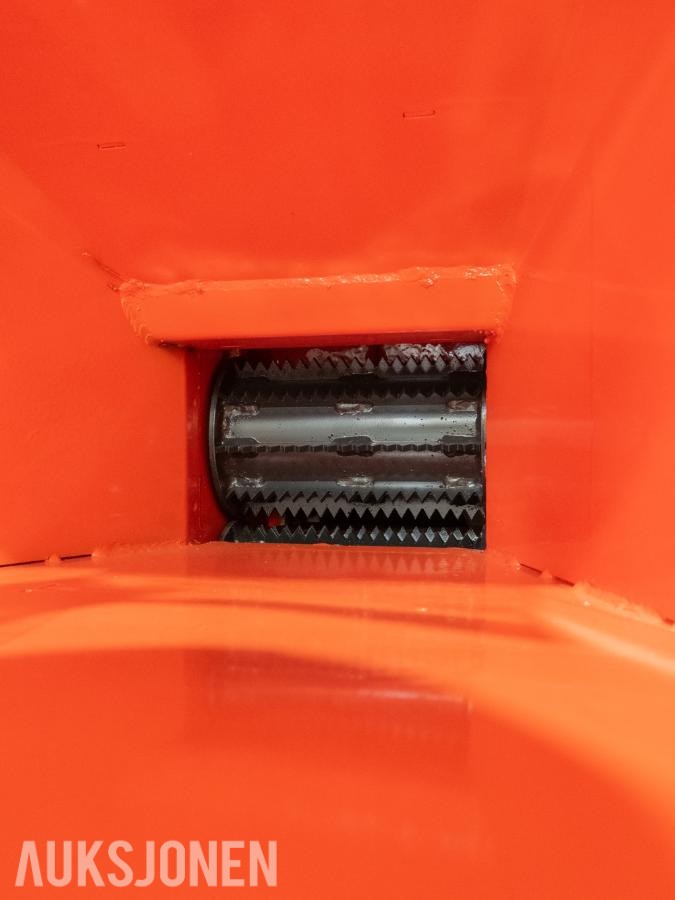 Dyrskun 2026 Flishugger PTO Ø150mm med hydraulisk mating WCX52