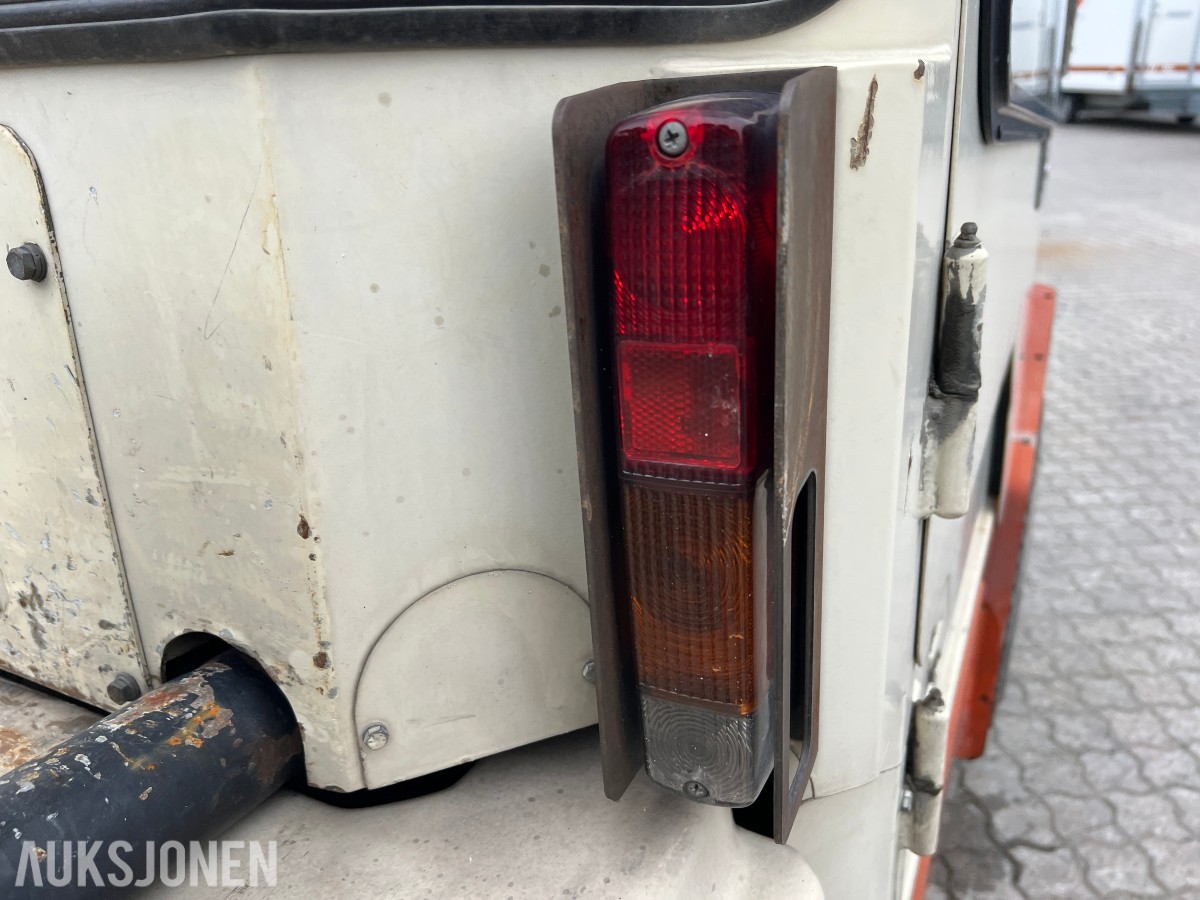 1994 Nissan FGU02A30U gaffeltruck - 3.000 kg - 3,7 m