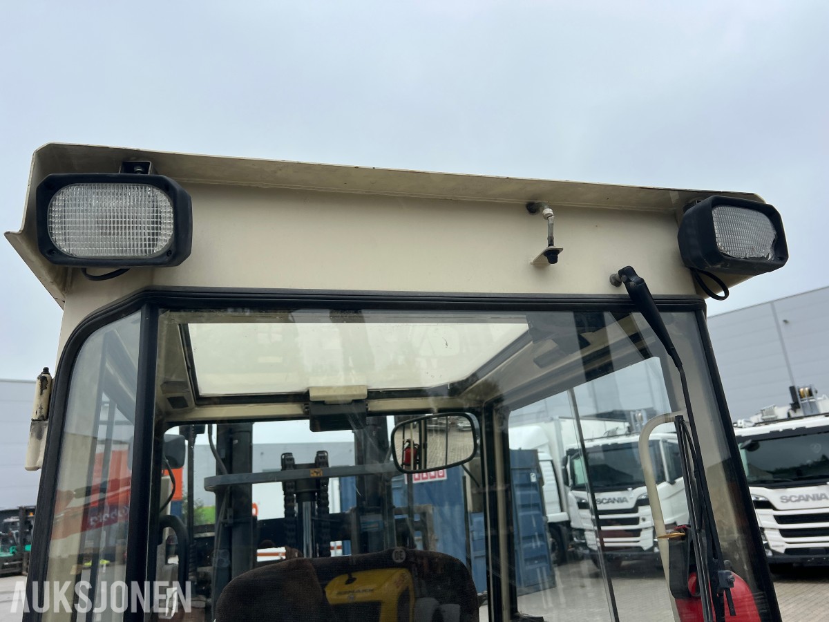 1994 Nissan FGU02A30U gaffeltruck - 3.000 kg - 3,7 m