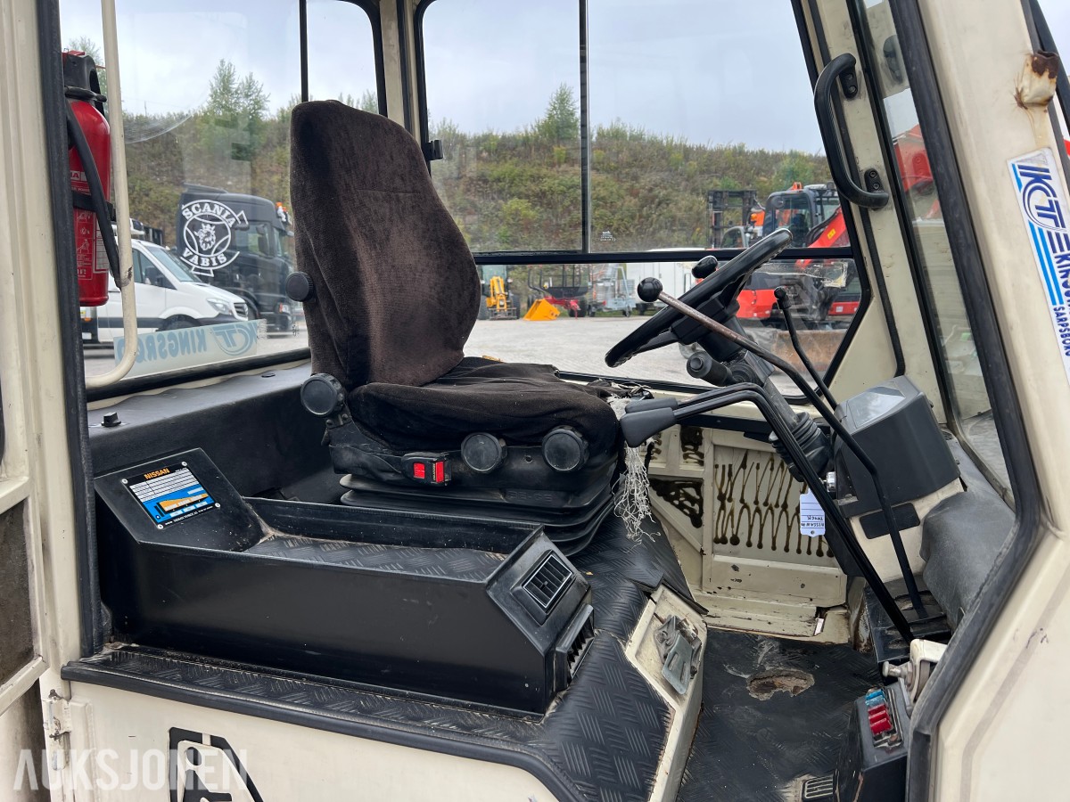 1994 Nissan FGU02A30U gaffeltruck - 3.000 kg - 3,7 m