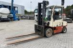 1994 Nissan FGU02A30U gaffeltruck - 3.000 kg - 3,7 m