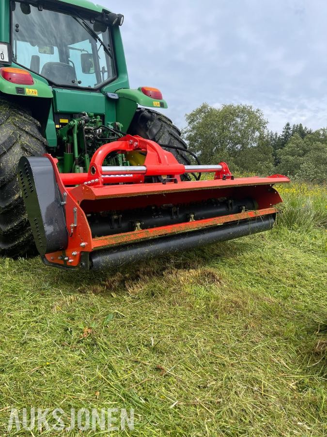 Dyrskun 2026 Beitepusser 200 Proff med sideforskyvning