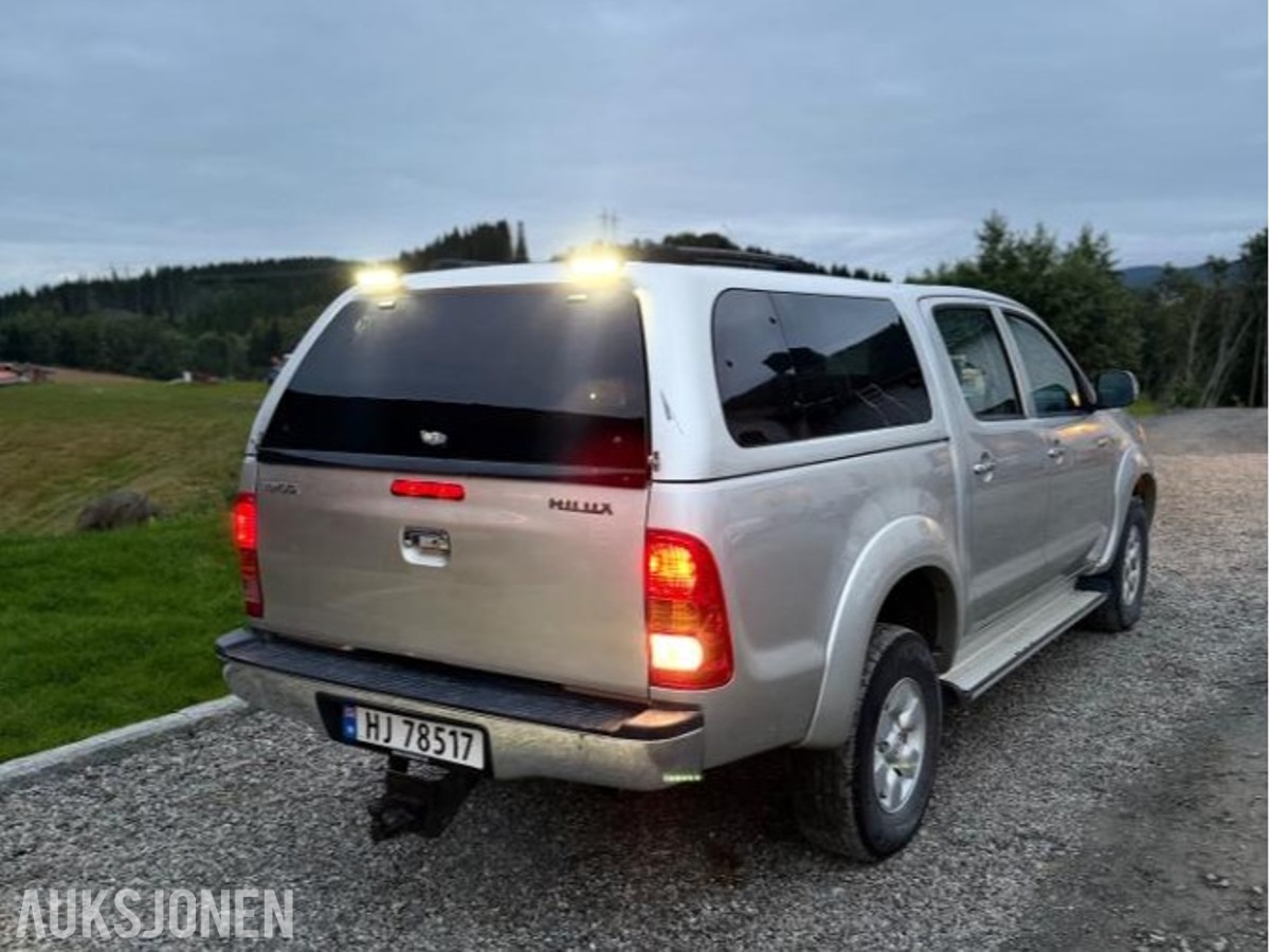2006 Toyota HiLux 2.5 Diesel 4WD, 196000km, Hengerfeste, Reparasjonsobjekt
