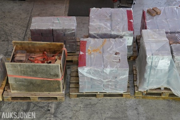 Større parti murstein/ fasadestein Wienerberger Terca Blauwrood Genuanceerd EF
