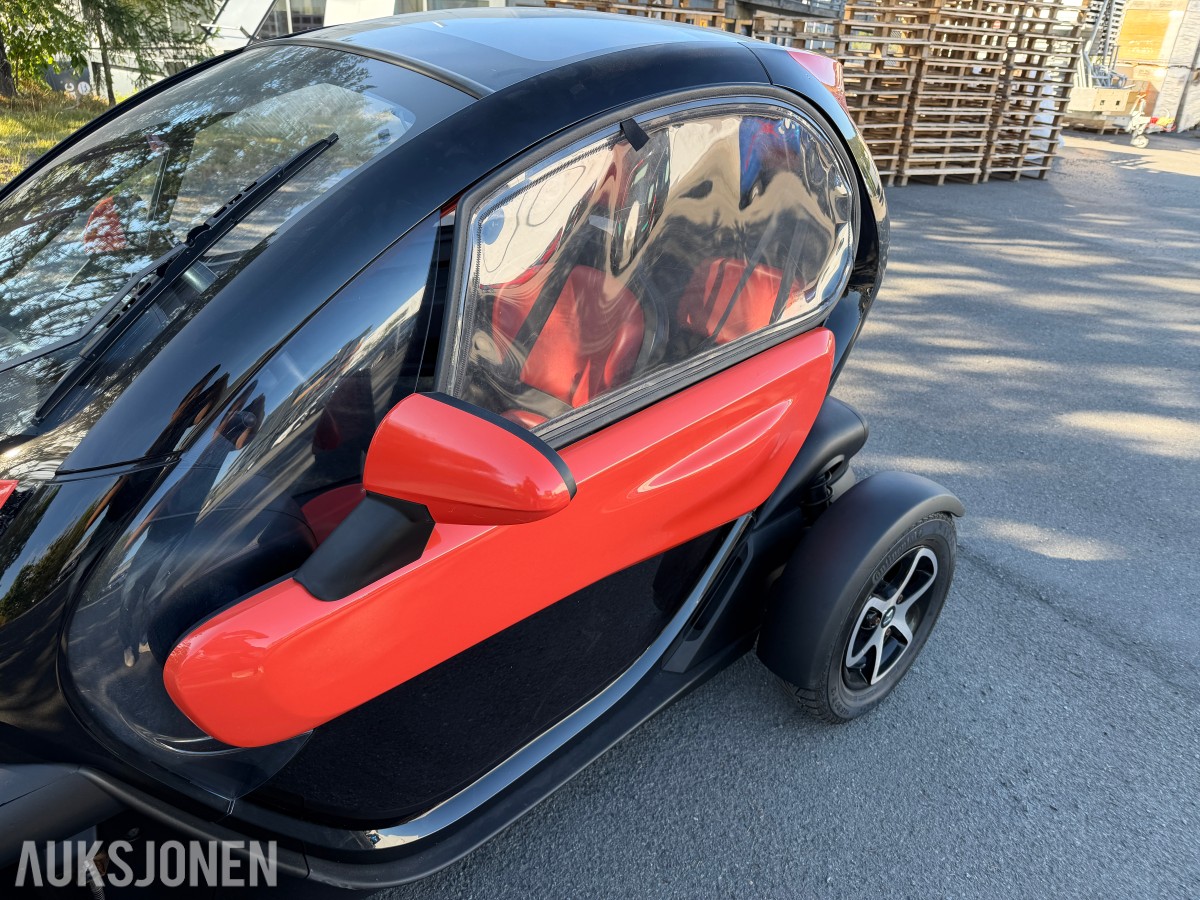 2017 Renault Twizy 80 - elektrisk 2-seter, 80 km/t