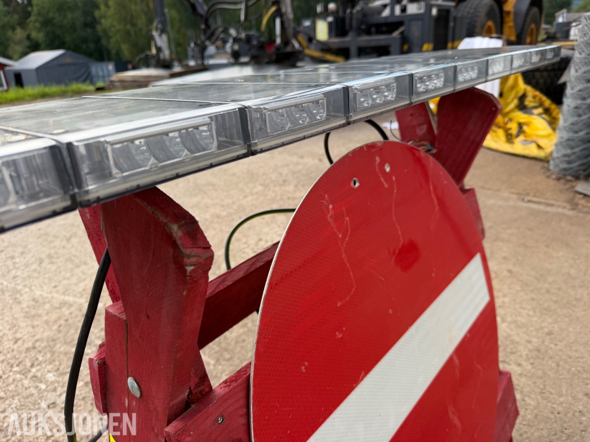 Scyline Air C3-56. Varselysbjelke på 1,43 m. Ubrukt