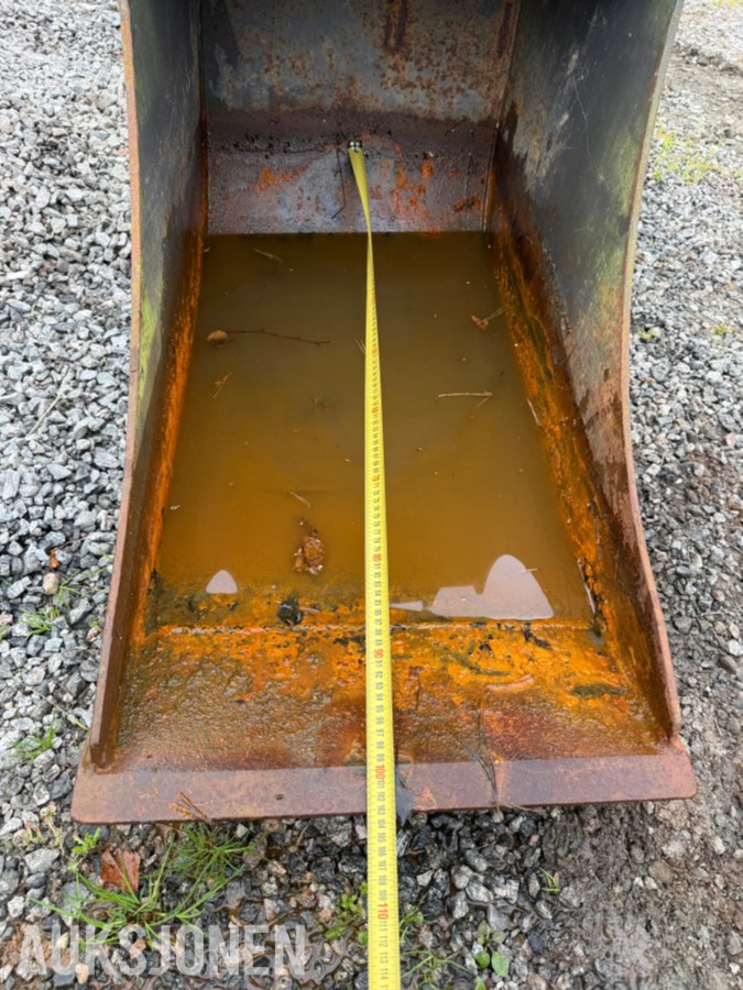 Grøfteskuffe med hydraulisk kost - S50