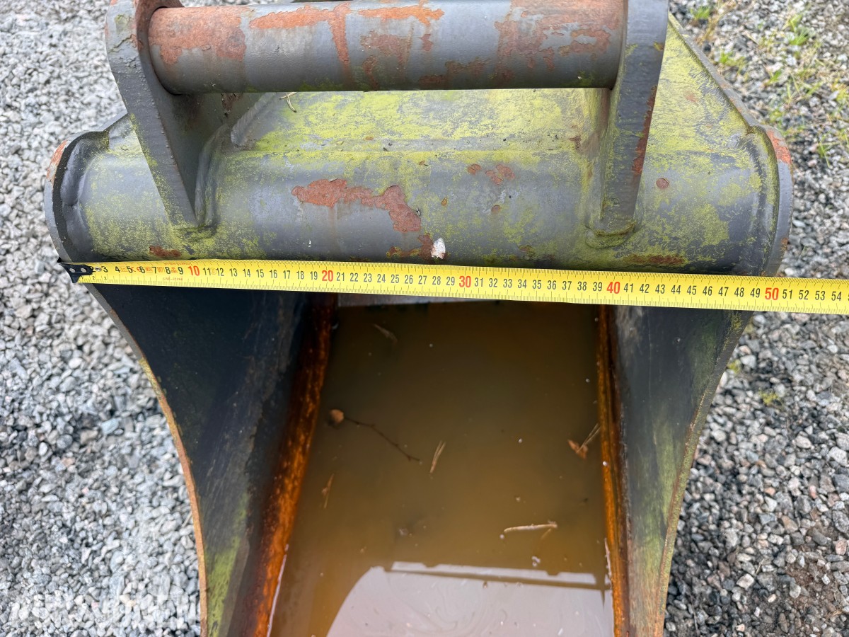Grøfteskuffe med hydraulisk kost - S50