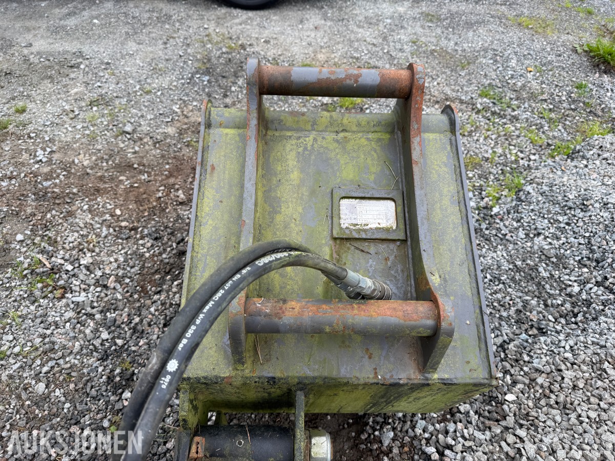 Grøfteskuffe med hydraulisk kost - S50