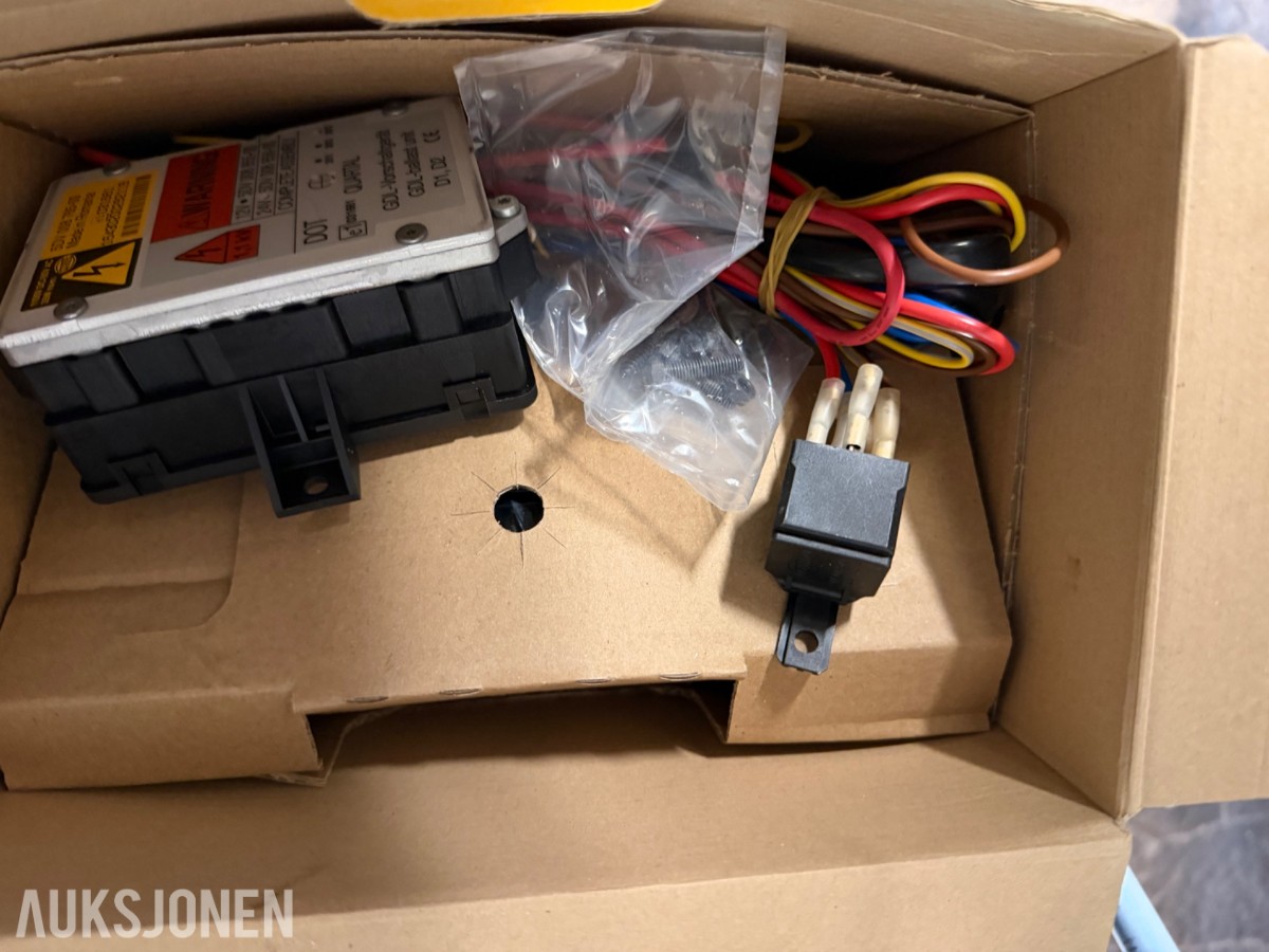 4 stk. Hella Luminator Xenon 24 volt