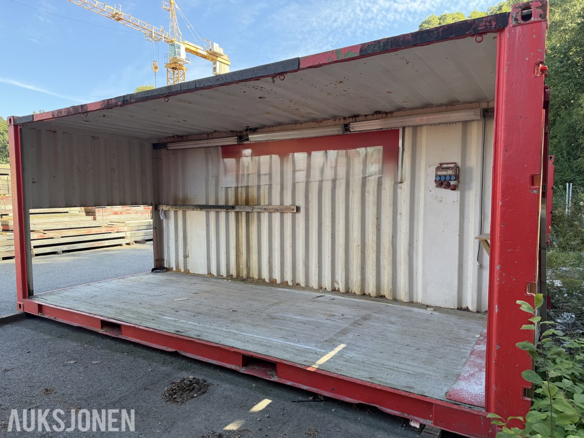 20 FOTS TOM SAGCONTAINER – ÅPEN LANGVEGG – ELEKTRISK OPPLEGG
