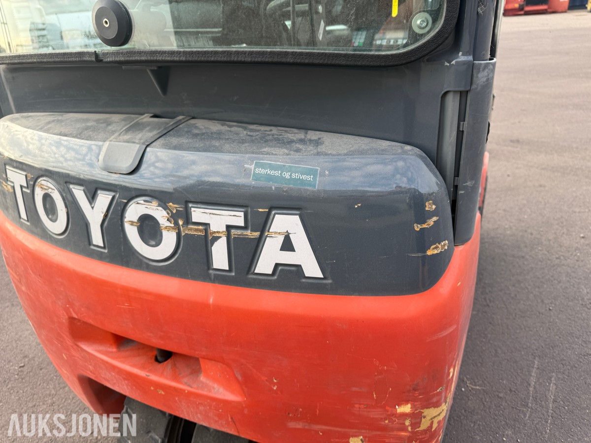 2011 Toyota 8FBET15 motvektstruck 1500KG LAVT TIMETALL