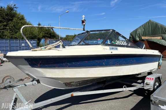 Flipper Hardtop Skjærgårdsjeep 15 fot med Evinrude E-TEC 40 hk påhengsmotor - Styrekonsoll - Repobjekt
