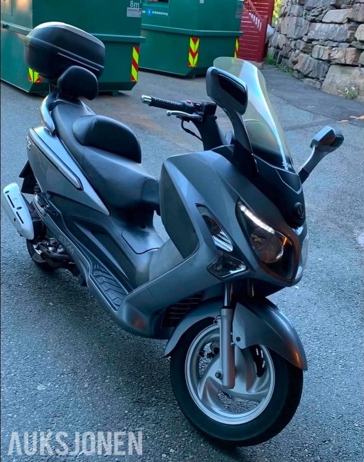2011 Scooter - SYM GTS 125 Evo