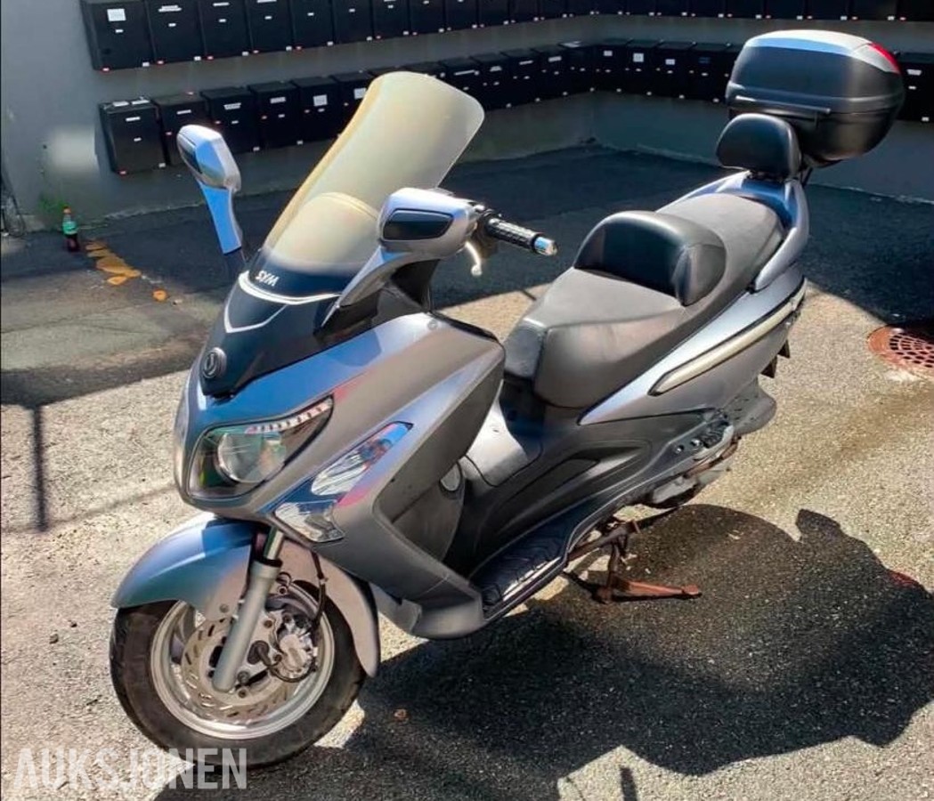 2011 Scooter - SYM GTS 125 Evo