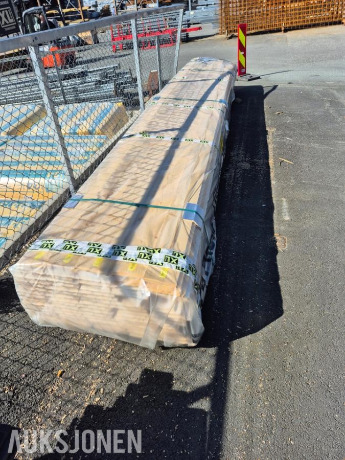 2025 Gran 19x148 dobbelfals 60 grader, liggende, grunnet hvit