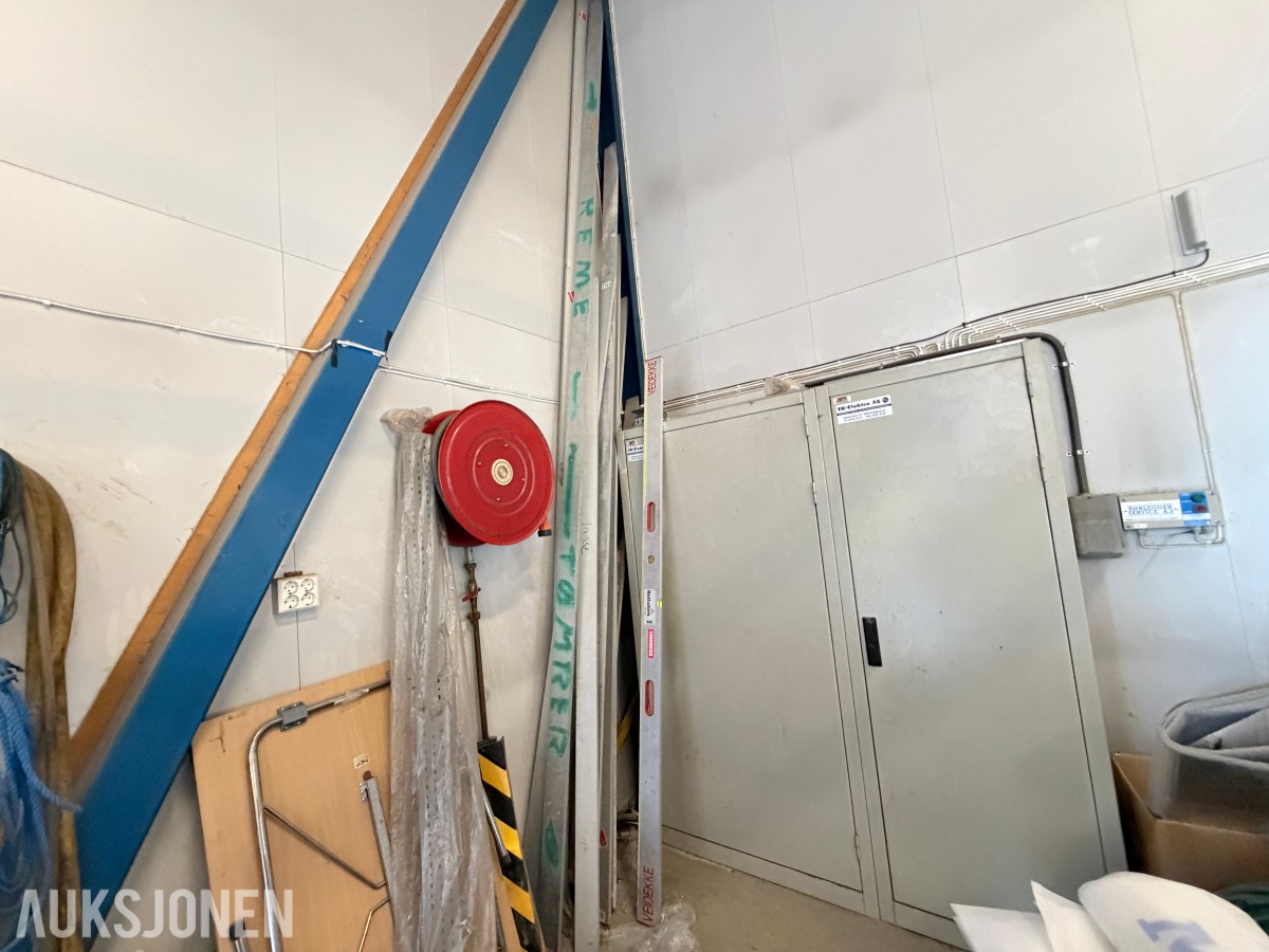 9 STK RETTHOLT I ALUMINIUM - OPPTIL 5 METERS LENGDE