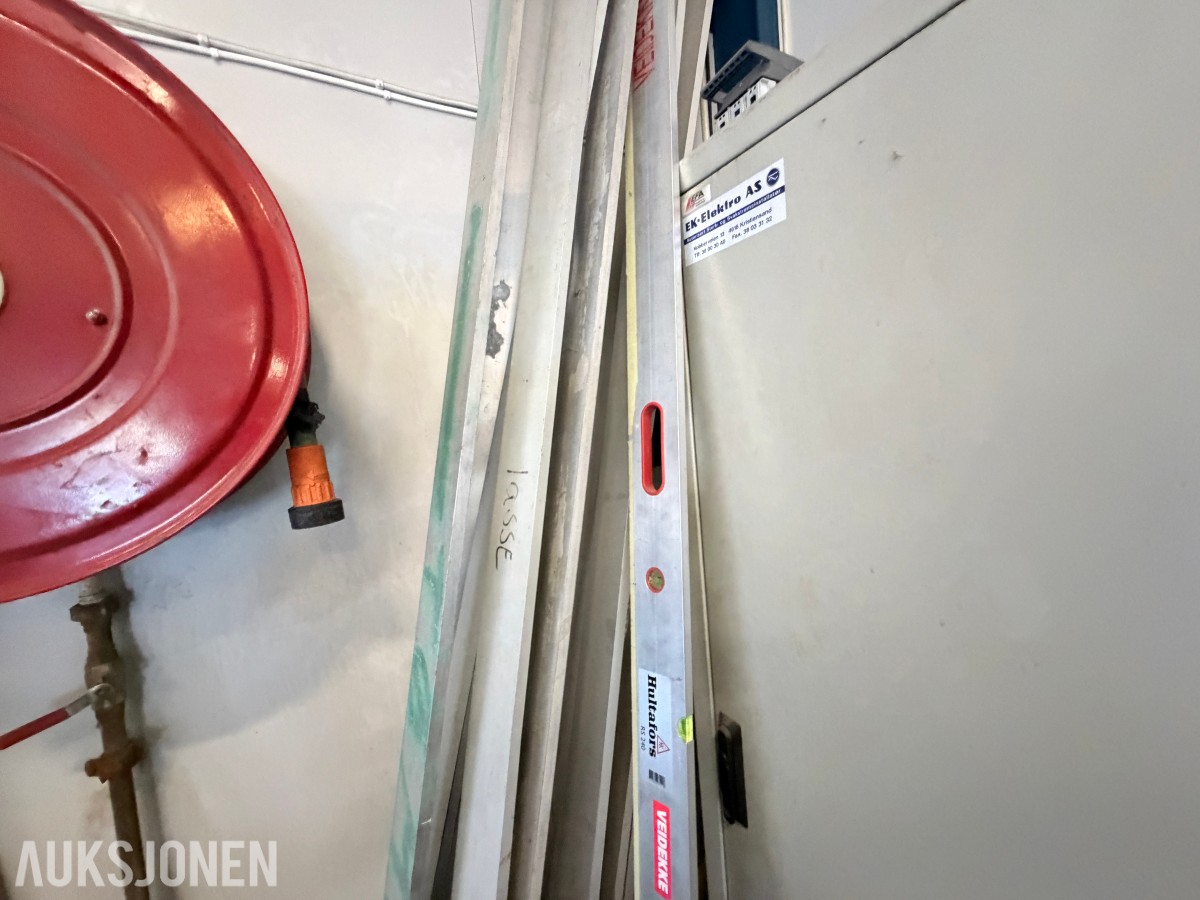 9 STK RETTHOLT I ALUMINIUM - OPPTIL 5 METERS LENGDE
