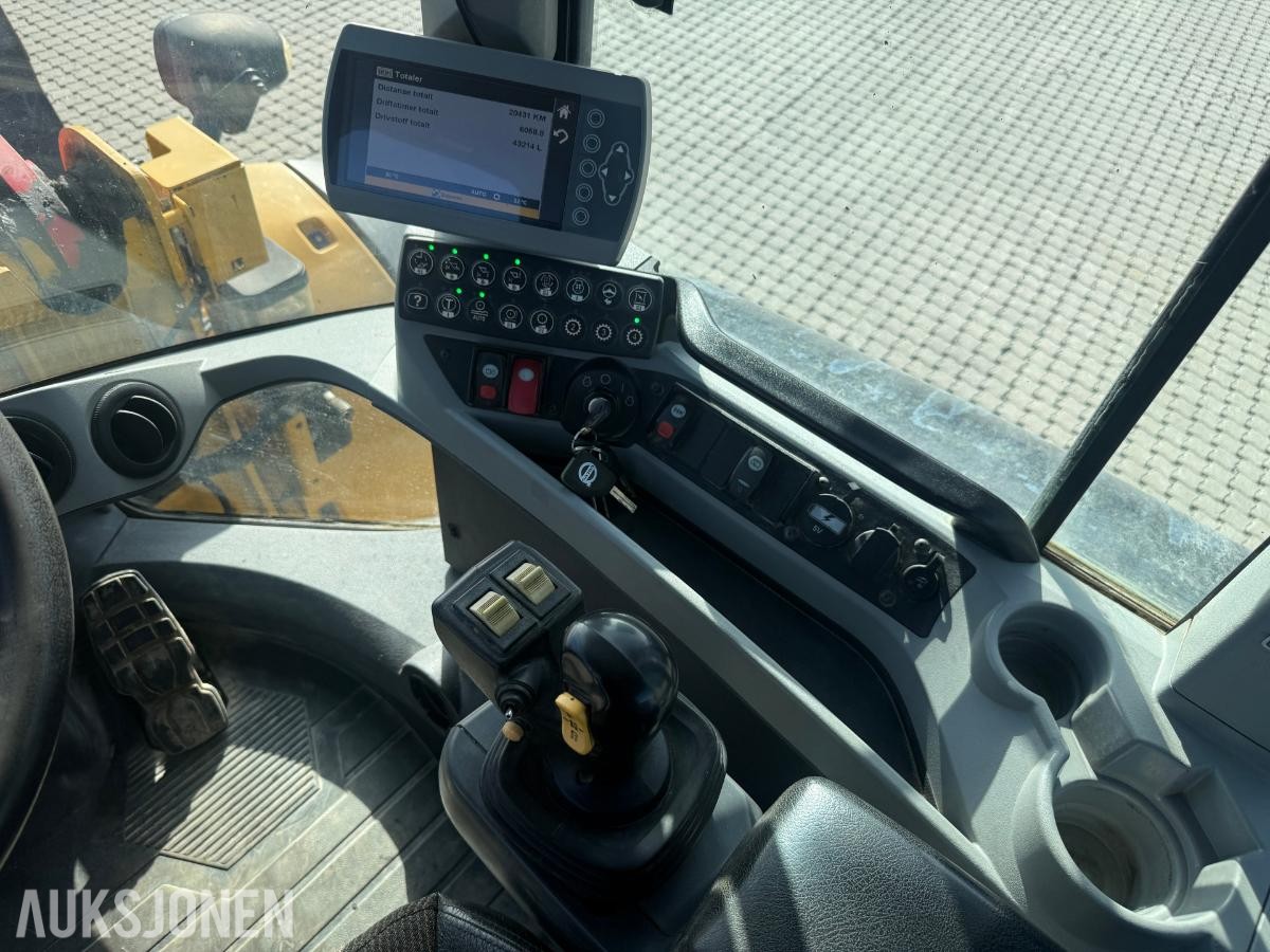 2014 Cat 938K HJULLASTER SERVICEAVTALE VELHOLDT SKUFF HUDRAULISK PALLEGAFFEL SENTRALSMØRING
