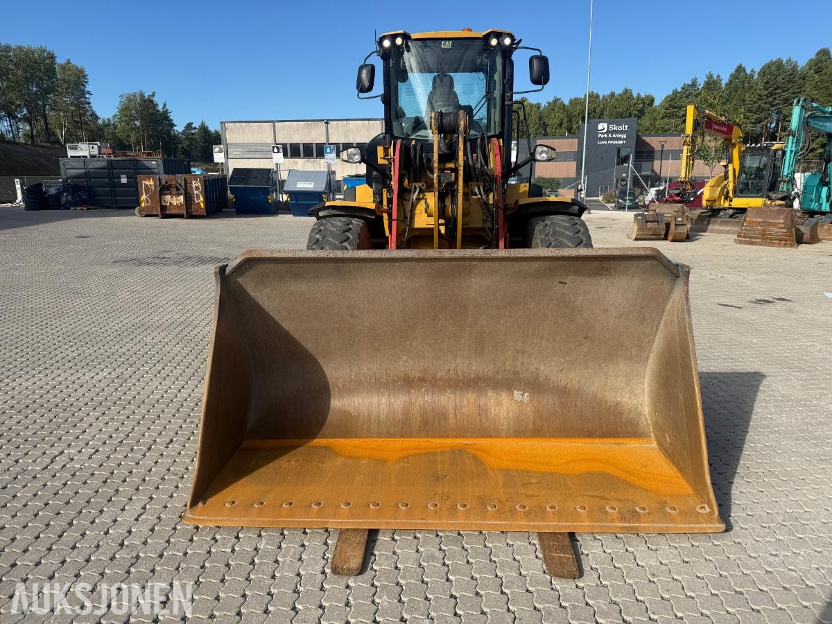 2014 Cat 938K HJULLASTER SERVICEAVTALE VELHOLDT SKUFF HUDRAULISK PALLEGAFFEL SENTRALSMØRING
