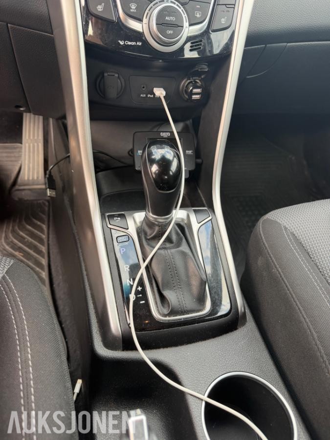 2015 Hyundai i30 1.6 Diesel 110hk Automat, Cruisekontroll, Ryggekamera