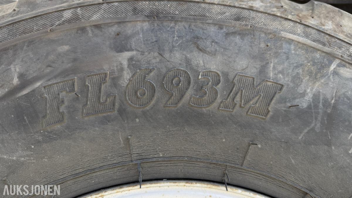 4 stk. BKT FL693M 500/50 R17 dekk på felg