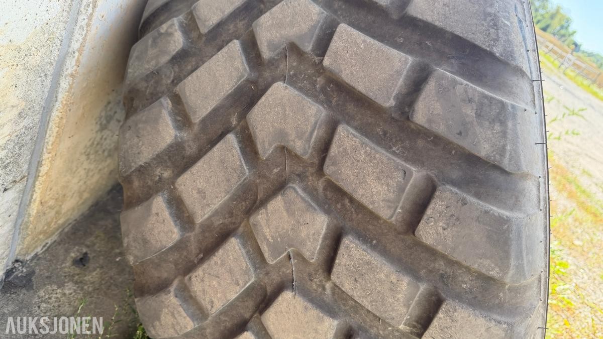 4 stk. BKT FL693M 500/50 R17 dekk på felg