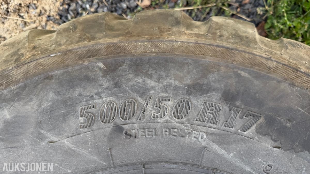 4 stk. BKT FL693M 500/50 R17 dekk på felg