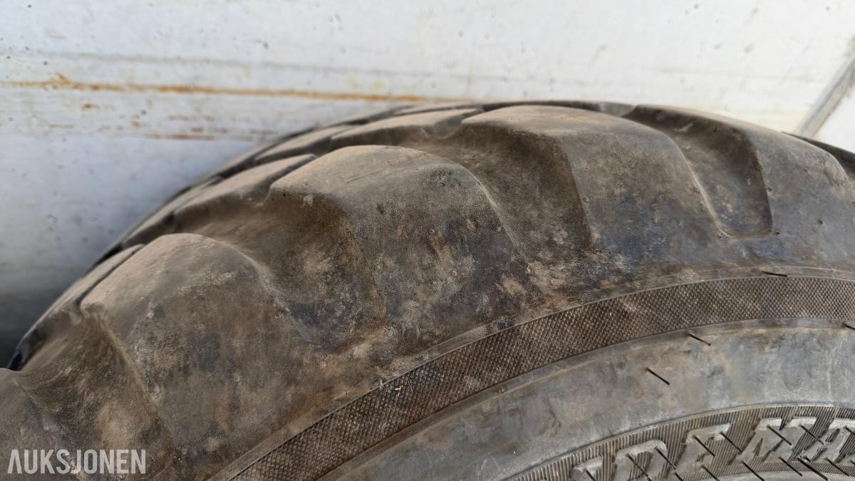 4 stk. BKT FL693M 500/50 R17 dekk på felg
