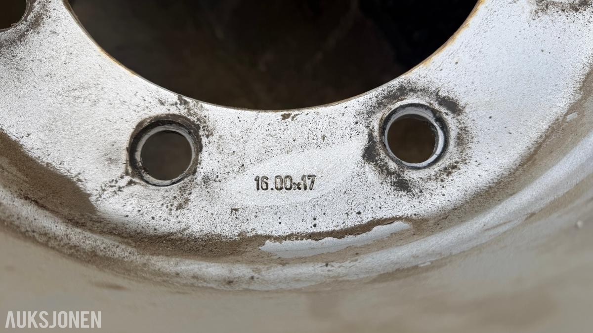 4 stk. BKT FL693M 500/50 R17 dekk på felg