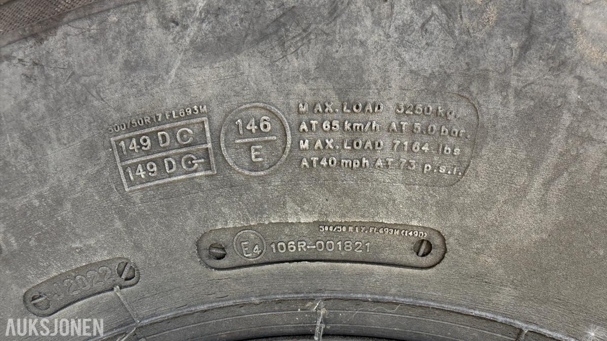 4 stk. BKT FL693M 500/50 R17 dekk på felg