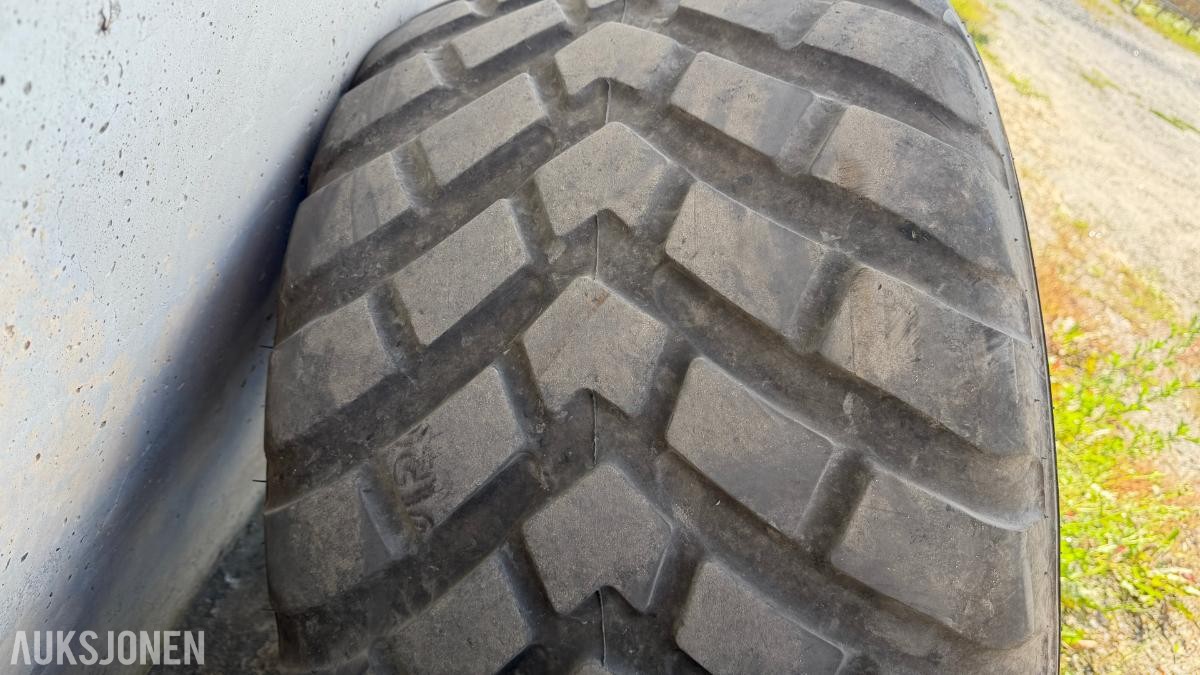4 stk. BKT FL693M 500/50 R17 dekk på felg