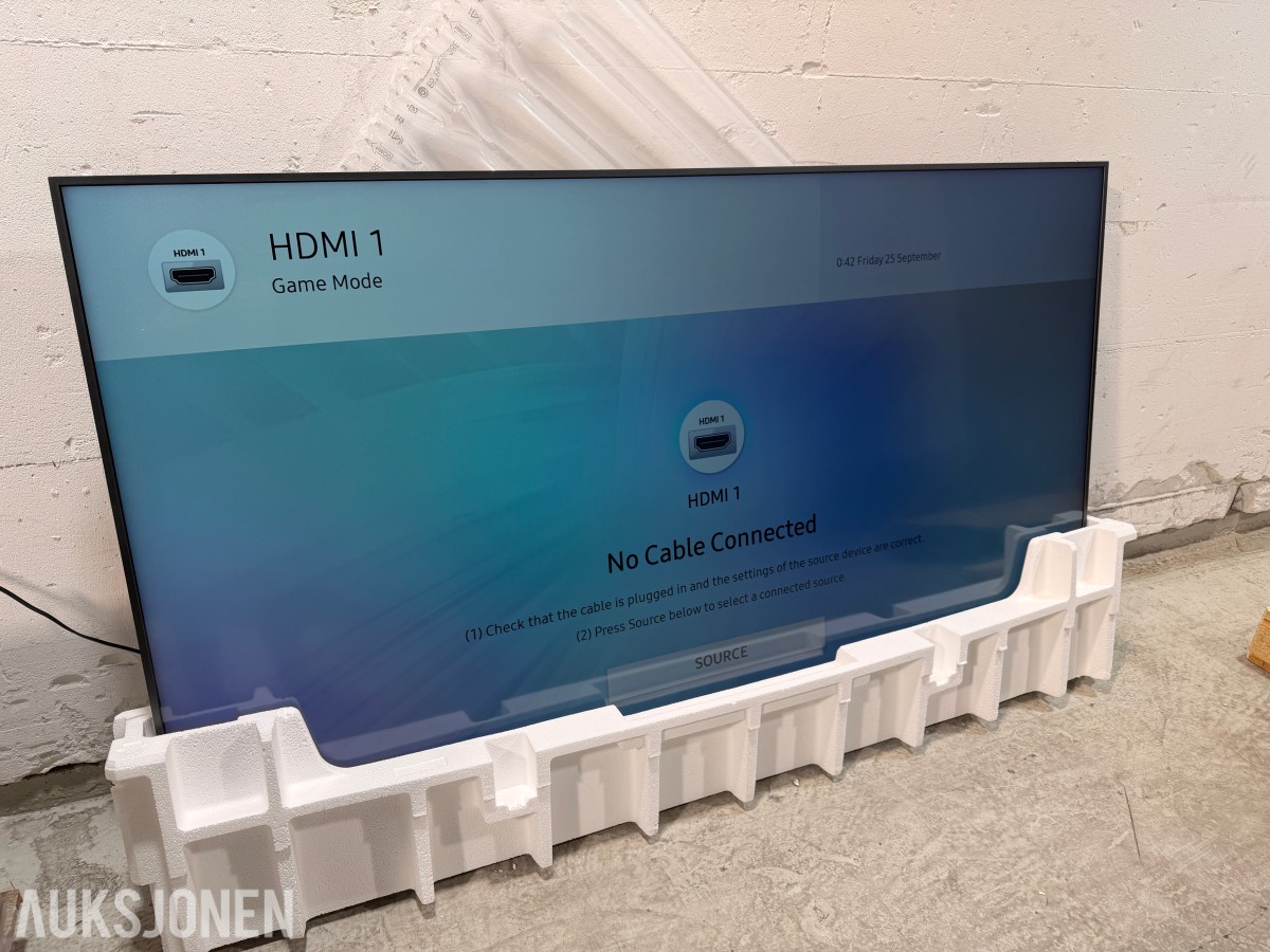 Samsung QB85C 85" 4K UHD Professional Display