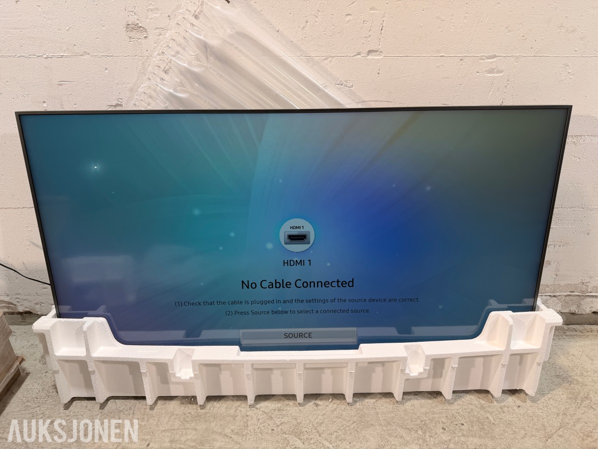 Samsung QB85C 85" 4K UHD Professional Display