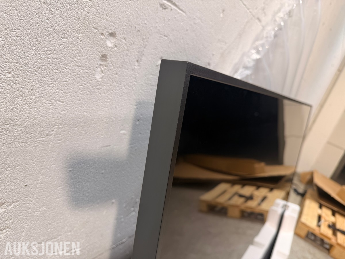 Samsung QB85C 85" 4K UHD Professional Display