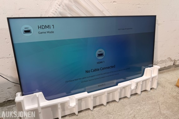 Samsung QB85C 85" 4K UHD Professional Display
